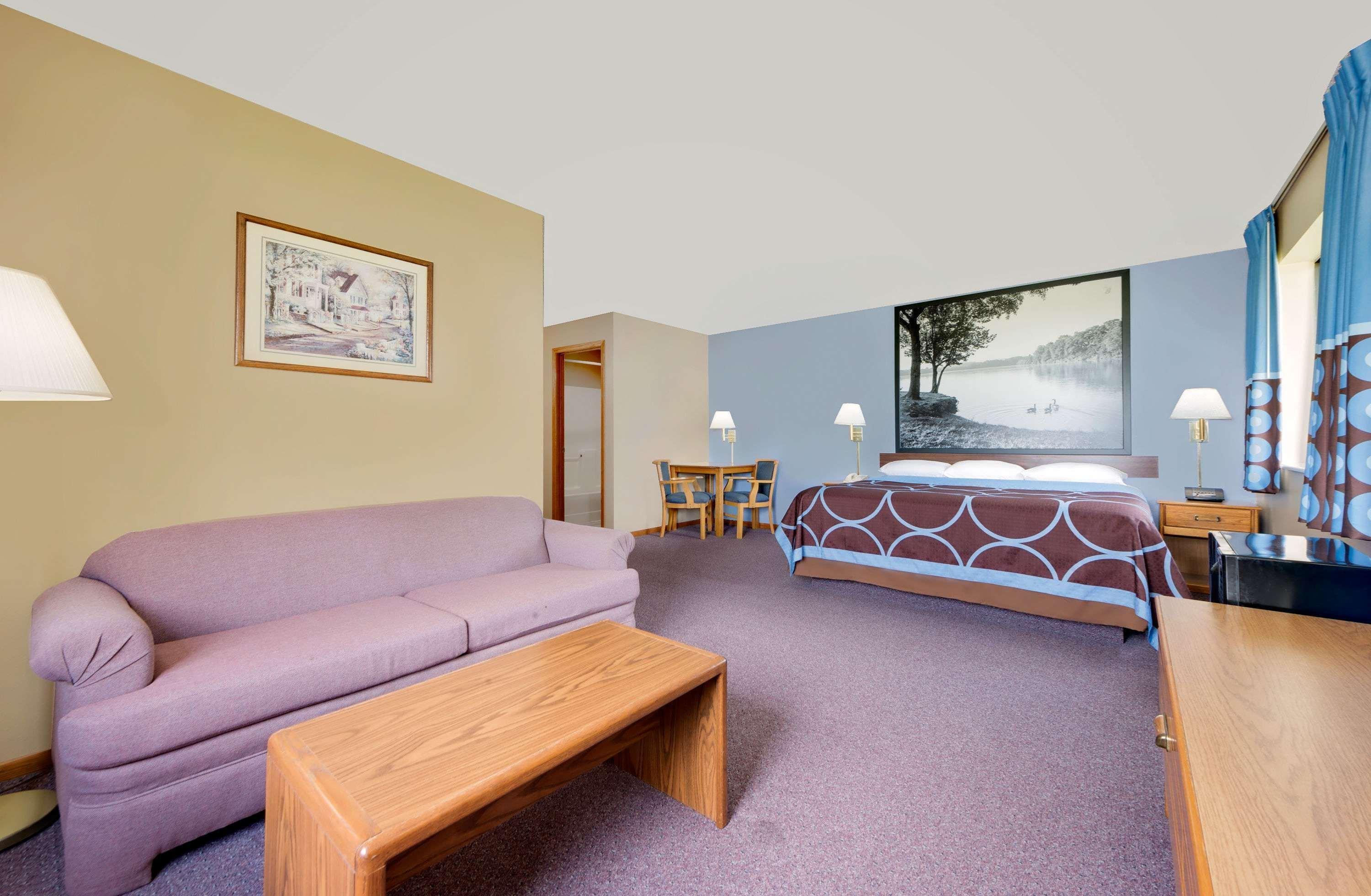Super 8 By Wyndham Chariton Hotel Exterior photo